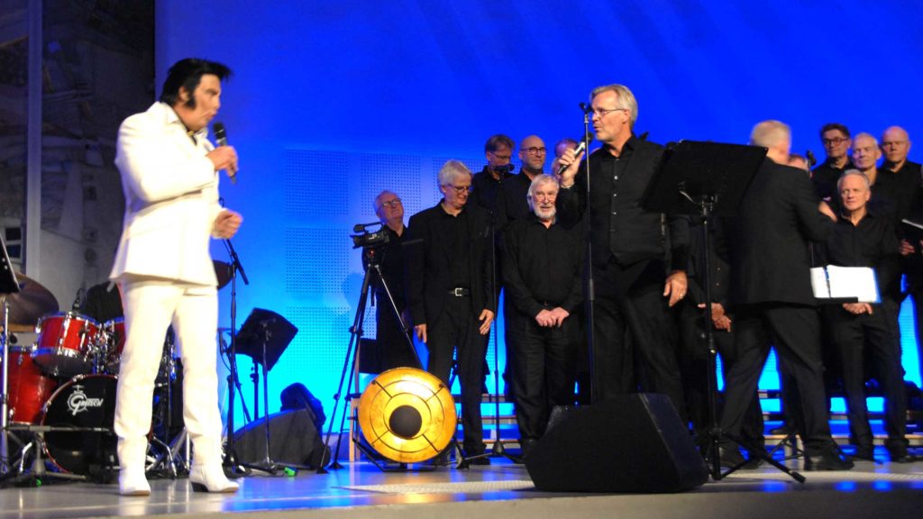 "Help me!" . Kjell Elvis og Geir Arne